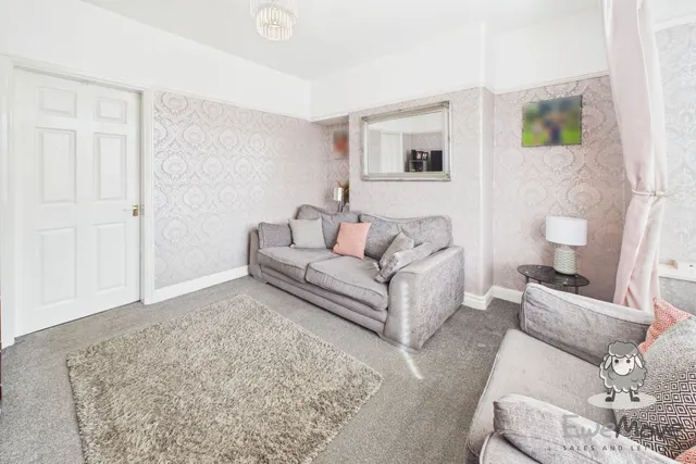 South Street, Thatto Heath, WA9, photo 3