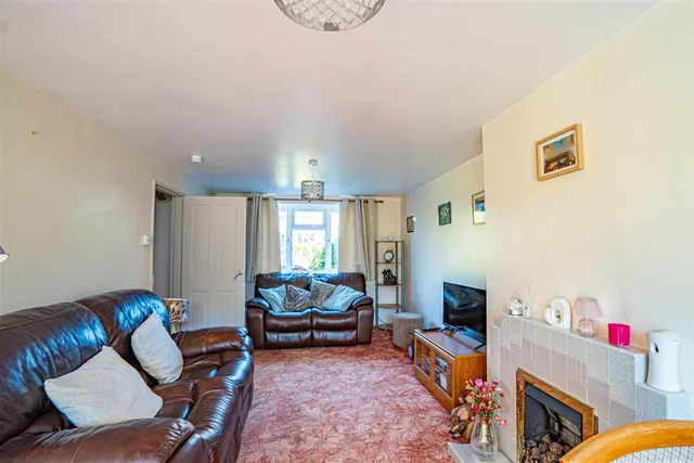 Higham Gardens, Guestling, photo 3