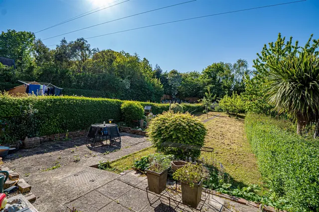 Higham Gardens, Guestling, photo 2