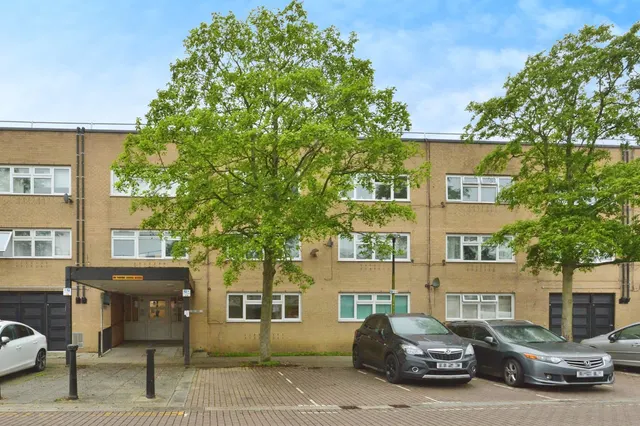 North Tenth Street, Milton Keynes, MK9, photo 1