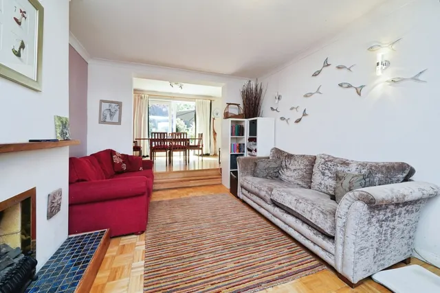 Ryebrook Road, Leatherhead, KT22, photo 3