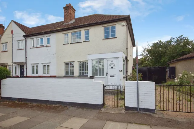 Rivulet Road, London, N17, photo 1
