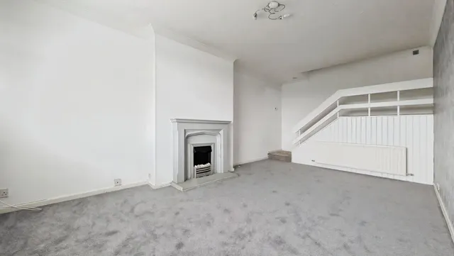 Denhill Drive, Springhead, OL4, photo 2