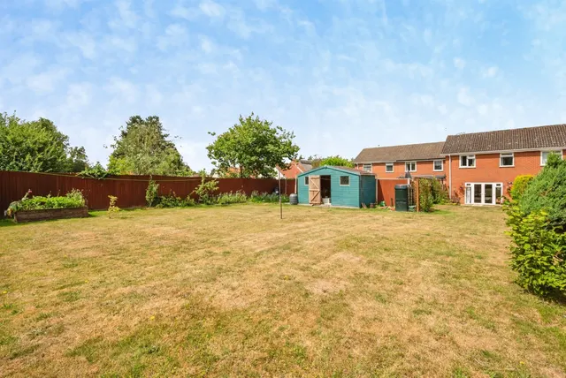 Photo 3 — Thrigby Road, Filby, Great Yarmouth