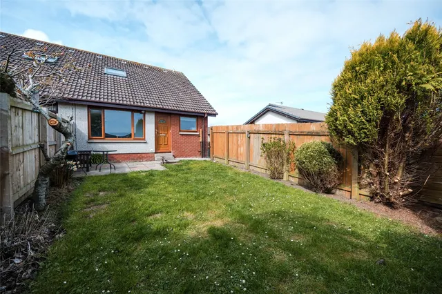 Easter Drive, Portlethen, AB12, photo 1