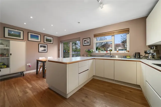 with 3 bedrooms in Saffron Walden, CB10, photo 3