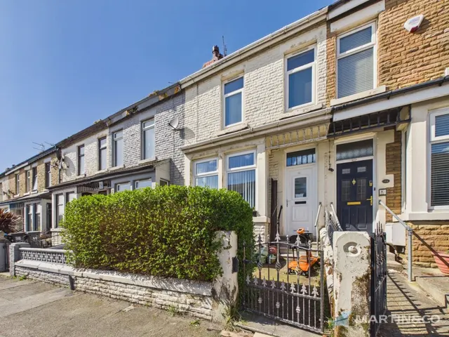 Bela Grove, Blackpool, FY1, photo 1