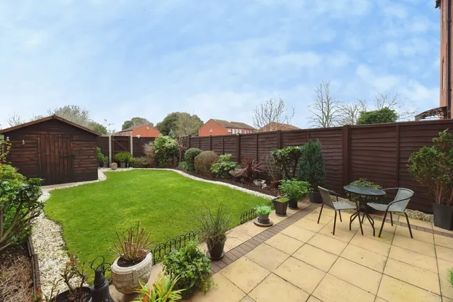 Grovelands, West Molesey, KT8, photo 2