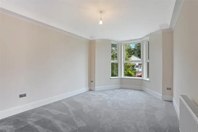 Photo 2 — 21 Strathblane Road, Milngavie, Glasgow, East Dunbartonshire, G62