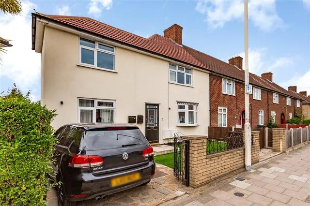 Dagenham, RM10, photo 2