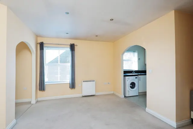 Photo 3 — Robinson Court, Chilwell, Beeston, Nottingham, NG9