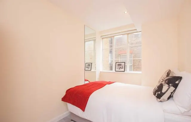 Old Brompton Road, South Kensington, SW7, photo 3