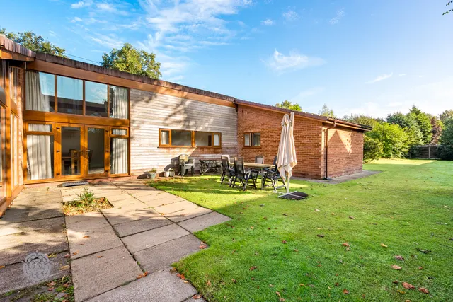 Chatsworth Road, Worsley, Manchester, M28 2NU, photo 1