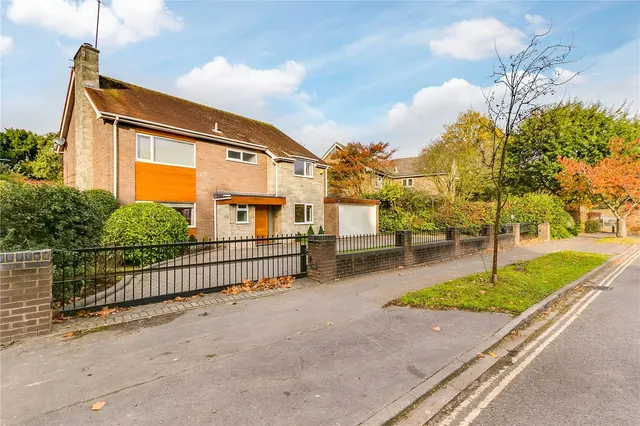 Cedar Heights, Richmond, TW10, photo 2