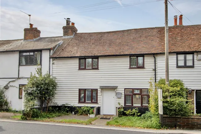 Badsell Road, Five Oak Green, photo 1