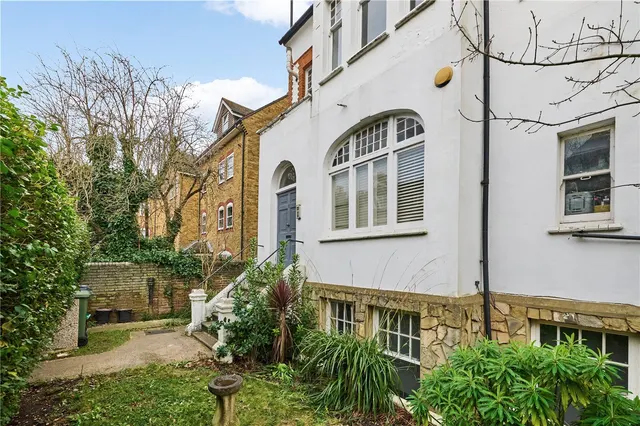 Riggindale Road, London, SW16, photo 1