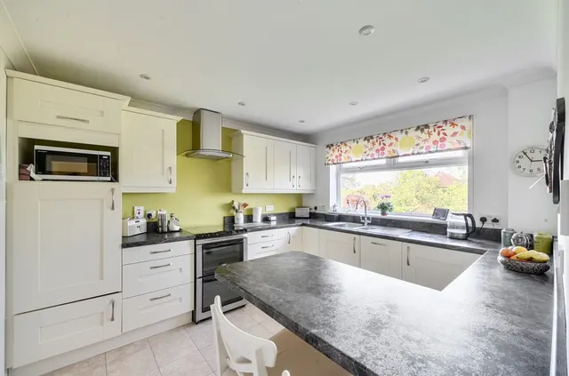 Grangefields, Street, BA16, photo 3