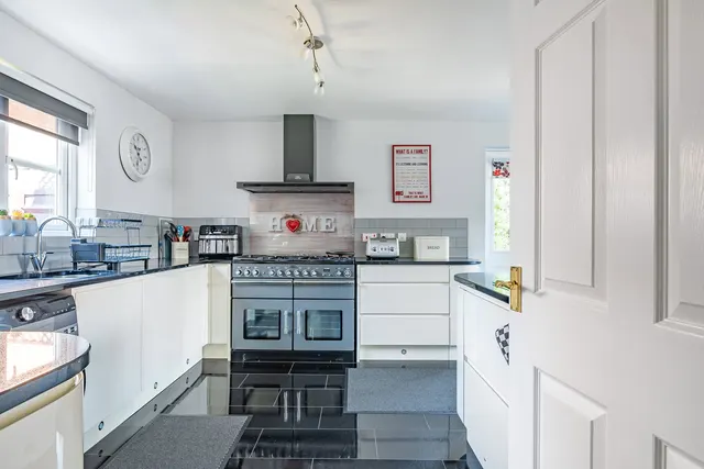 Hornchurch Road, Bowerhill, Melksham, photo 1