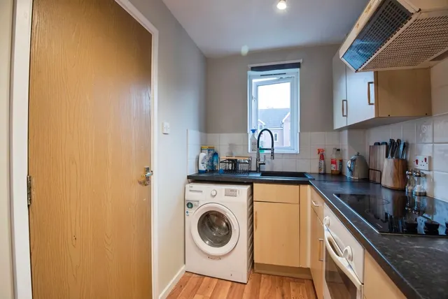 Redoubt Close, Hitchin, SG4, photo 3