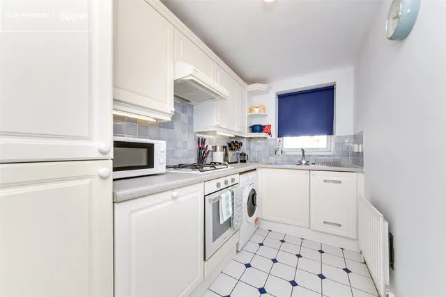 Neptune Court, The Strand, BN2, photo 3