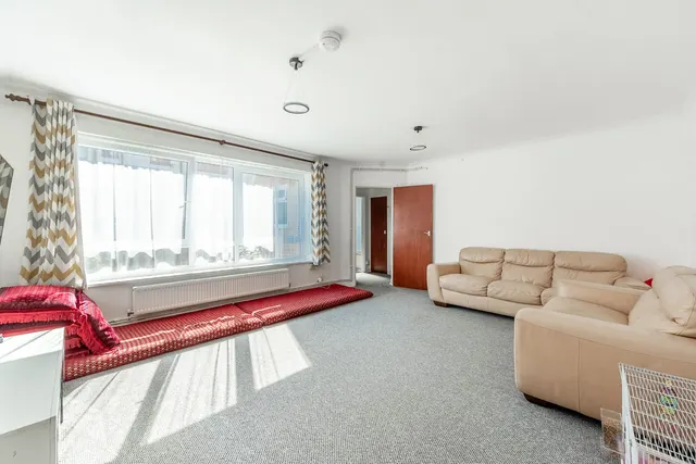 8 Tempsford Court, Sheepcote Road, Harrow, photo 1