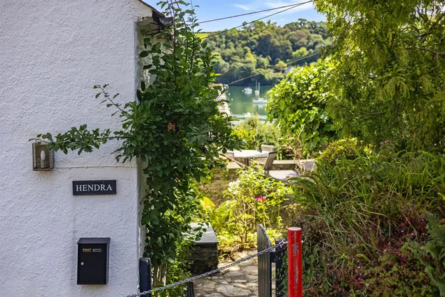 Fore Street, Golant, photo 1