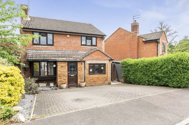 Gillards Close, Rockwell Green, TA21, photo 1