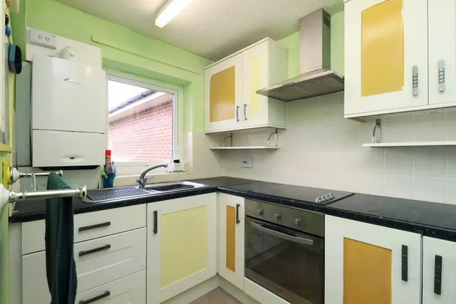 Photo 3 — Cotteril Close, Manchester M23 9HY