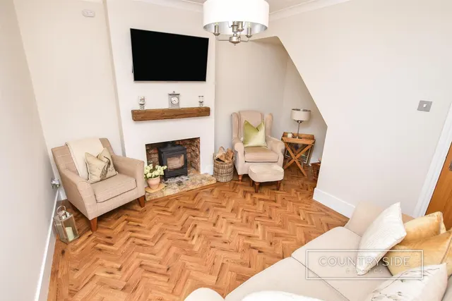 Photo 2 — Villa Road, Benfleet