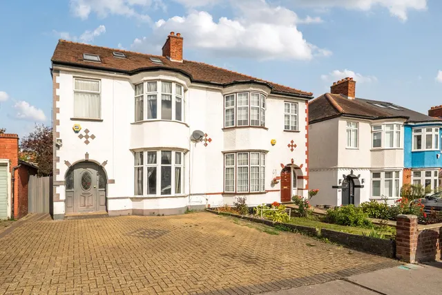 Woodvale Avenue, South Norwood, London, SE25, photo 1