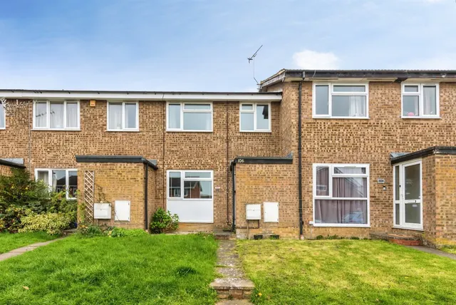 Cromwell Avenue, Thame, photo 1