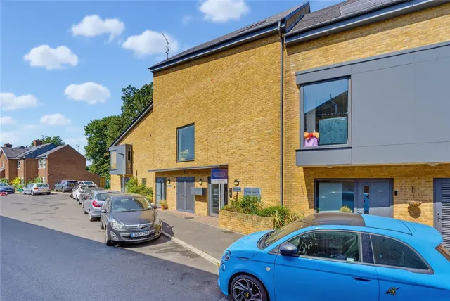 Heathfield Square, Wandsworth, London, SW18, photo 1