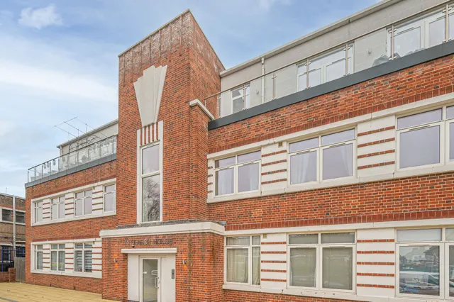 Photo 3 — Flat 28, Research House, Greenford
