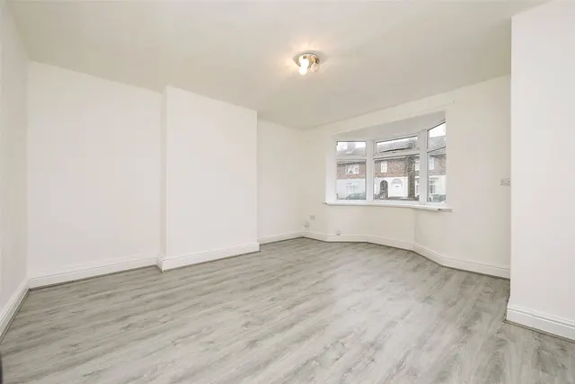 Haselbeech Crescent, Liverpool, L11, photo 2
