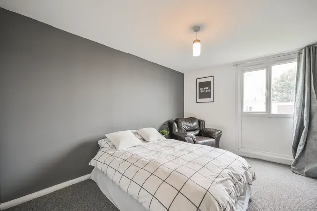 Flat 24, Ben Tillett House, Willow Walk, London, photo 1