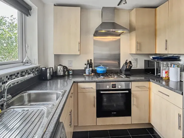 Photo 3 — St Hughs Avenue, High Wycombe HP13 7TZ