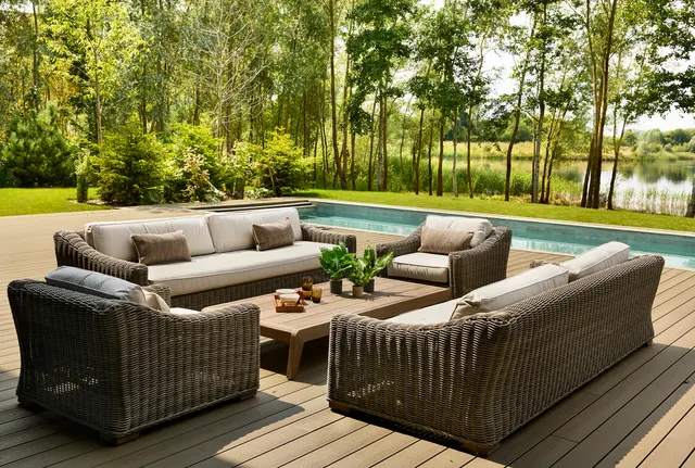 Swan Lake House, The Cotswolds, GL7, photo 1