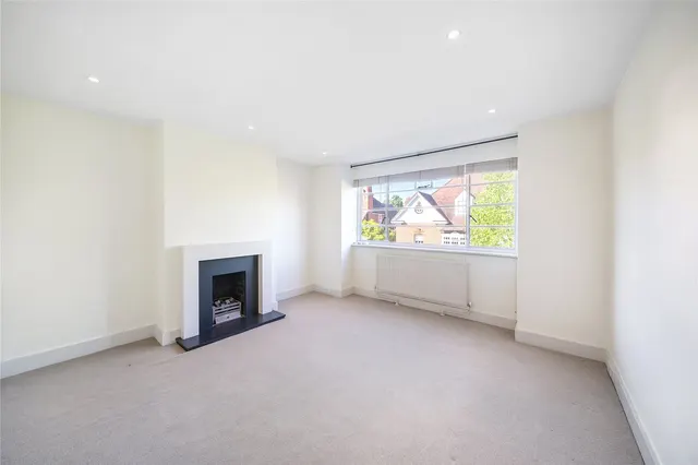 Bedford Road, London, W4, photo 2