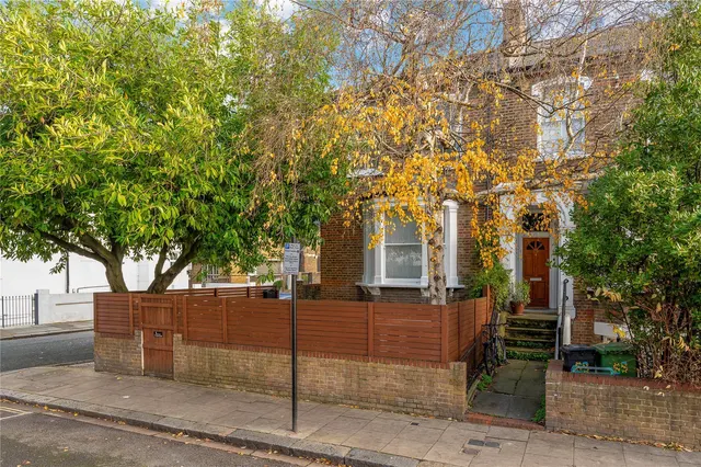 Stowe Road, Shepherds Bush, London, W12, photo 1