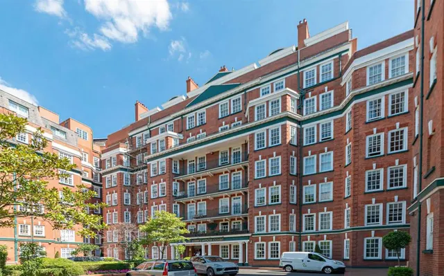 St. Johns Wood Road, St. Johns Wood Court, NW8, photo 2
