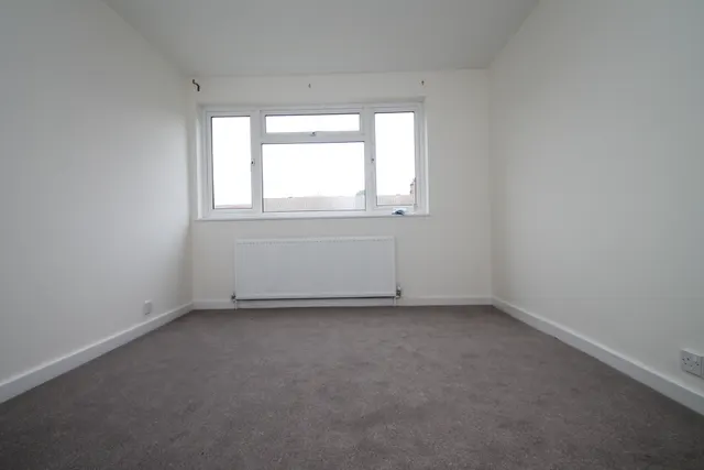 Station Road, Redhill, RH1, photo 3