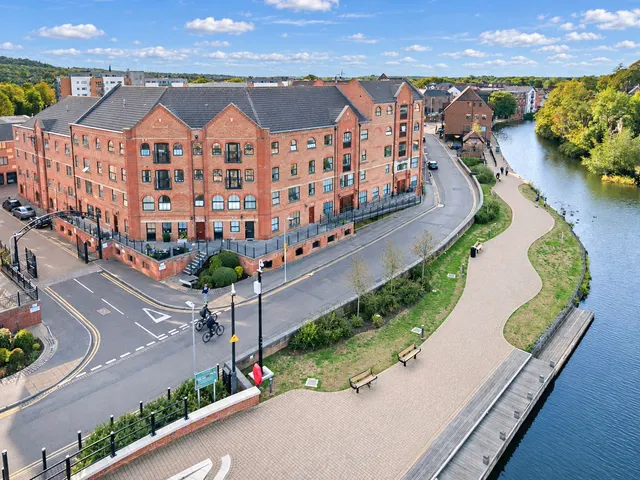 2 bedroom flat, Whitefriars Wharf, Tonbridge, TN9
