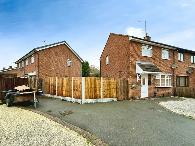 Dominion Road, Swadlincote, photo 1