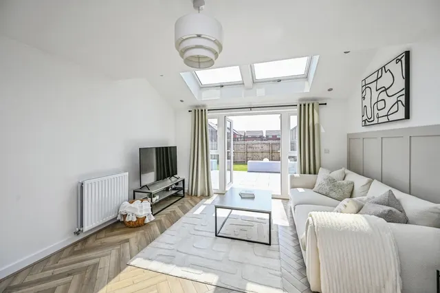 Goshawk Drive, Liverpool, L31, photo 2