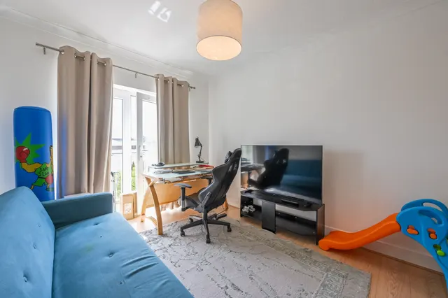 Flat 20 Lyndhurst Lodge, 2 Millennium Drive, London, photo 1