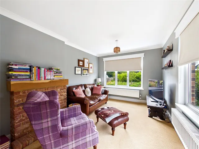 Holbrook Road, Stutton, IP9, photo 2