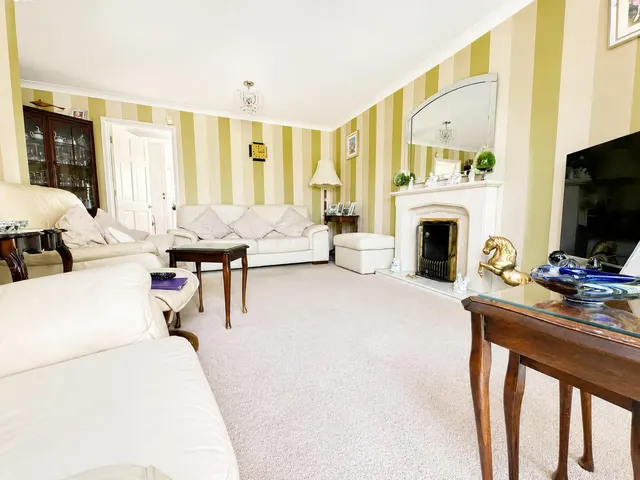 Durweston Walk, Bristol, BS14, photo 1