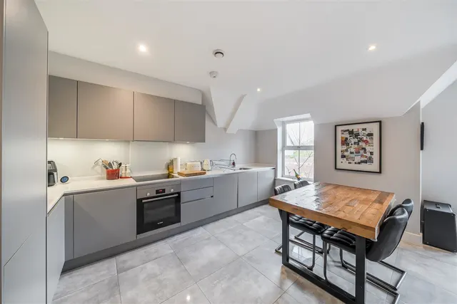 Photo 3 — Ellam Court, Bushey Hall Road, Bushey, WD23