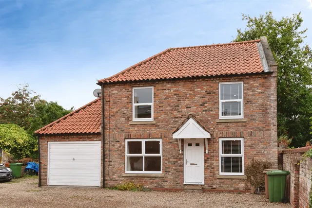 Lord Roberts Road, Beverley, HU17, photo 1