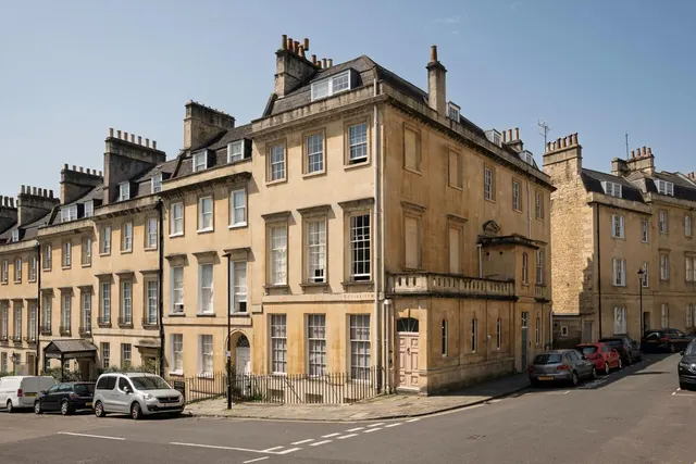 Russell Street, Bath, BA1, photo 1